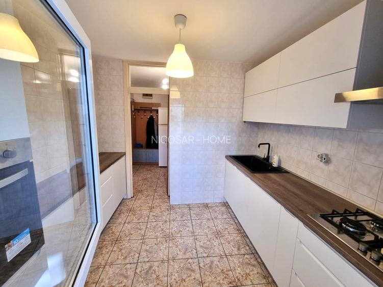 Aviatiei, langa Metrou Aurel Vlaicu str. Feleacu - 5