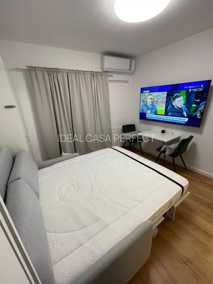 Piata Romana Dorobantilor langa Liceul Gaerman, metrou Piata Victoriei - 3