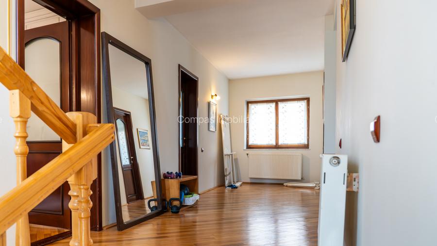 Vilă de excepție, ultracentrală – spațiu, confort și intimitate - 8