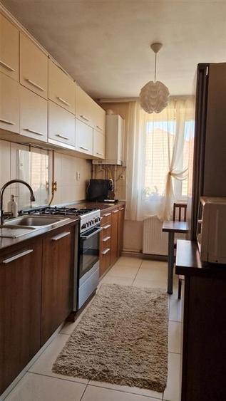 RECO Apartament 3 camere zona centrala