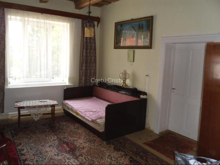 Casa/ gospodarie  saseasca in sat Bunesti, judet Brasov. Pe drumul spre VISCRI.  - 6