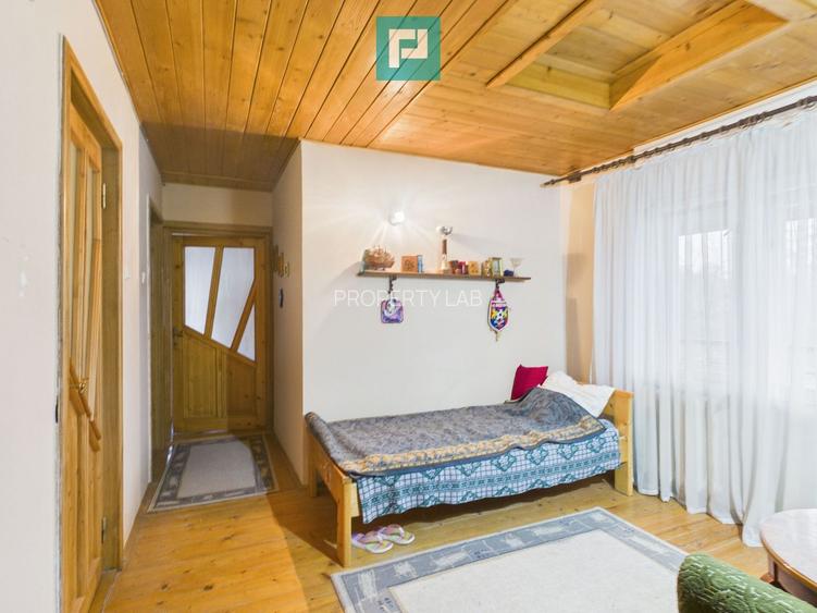 Vilă stil montan, 270 mp, teren 3000 mp - 19