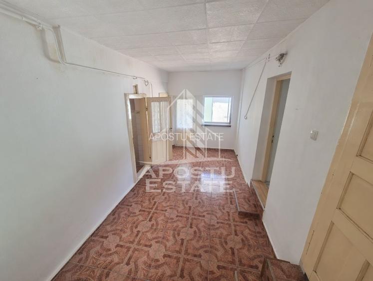 Casă renovată complet, cu garaj și anexe, în Satchinez, Timiș - 4