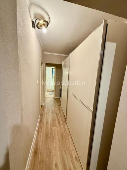 Închiriez apartament 3 camere  - 3