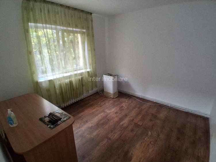 PACURARI PETRU PONI 3 CAMERE DECOMANDAT ET.1 MOBILAT BLOC 1985 COD 160170 - 8