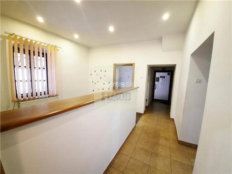 Spatiu de birouri cu 5 camere in zona centrala din Sibiu - 4