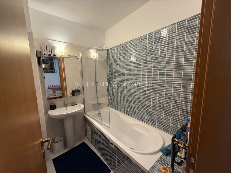 Apartament cu 3 camere si doua bai. Comision 0 - 11