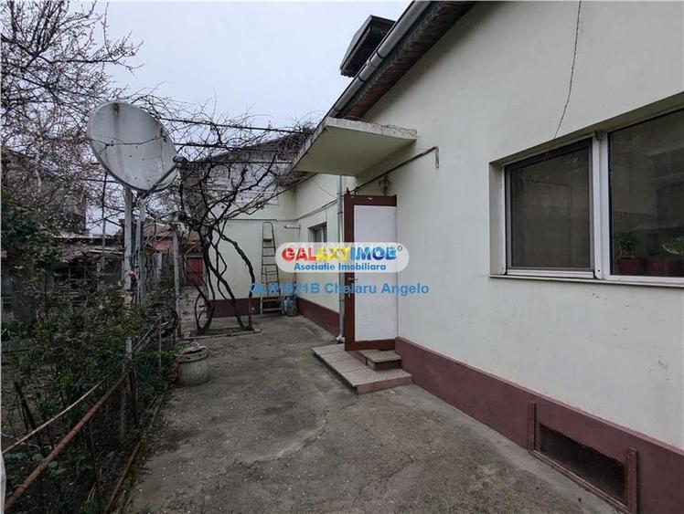 Rahova-Margeanului casa 100 mp, teren 315 mp,deschidere 13,5 ml,garaj - 8