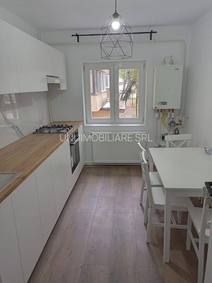 Apartament 3 camere etaj 1 - Inspectoratul Scolar - 69 mp - 3