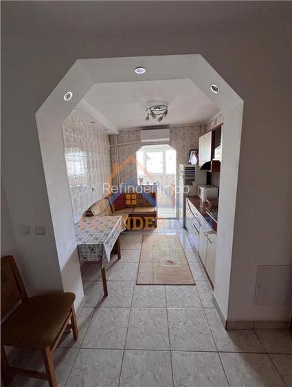 Apartament de vanzare cu 3 camere, zona Fizicienilor - 5