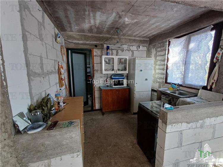 Vila cu 3 Camere si teren de 700 mp de vanzare in Frumusani - 9