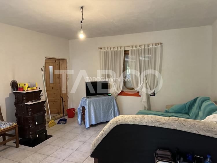Casa 3 camere 5335 teren liber garaj si anexe  in Sinca Veche - 9