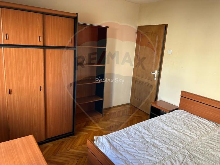 Apartament cu 3 camere decomandate de inchiriat pe Calea Floresti - 3