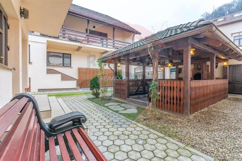 Proprietate turistică cu 14 camere, poziționare excepțională – Râșnov - 7