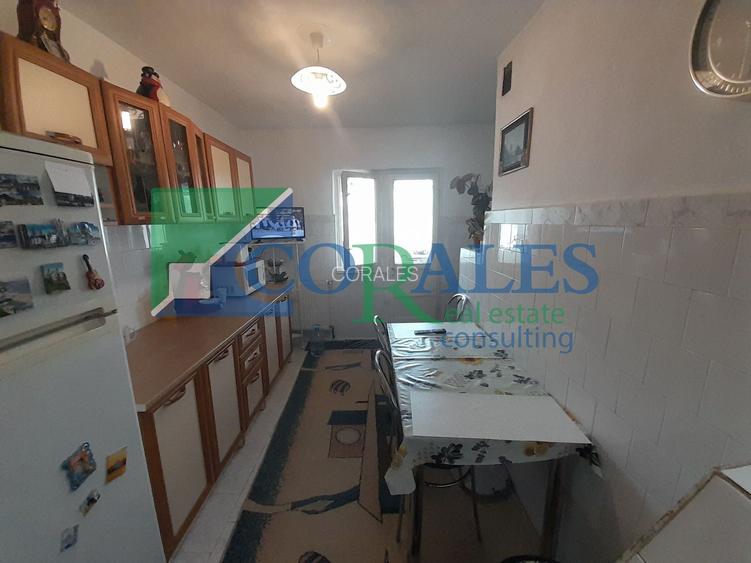 Zona linistita, aproape de Iulius Town. Decomandat. Vedere pe doua parti. - 6