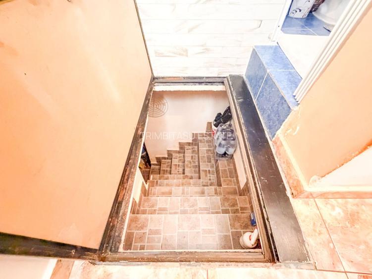 Casă de vânzare 2 camere  Mansarda + Pivnița - Belvedere - 16