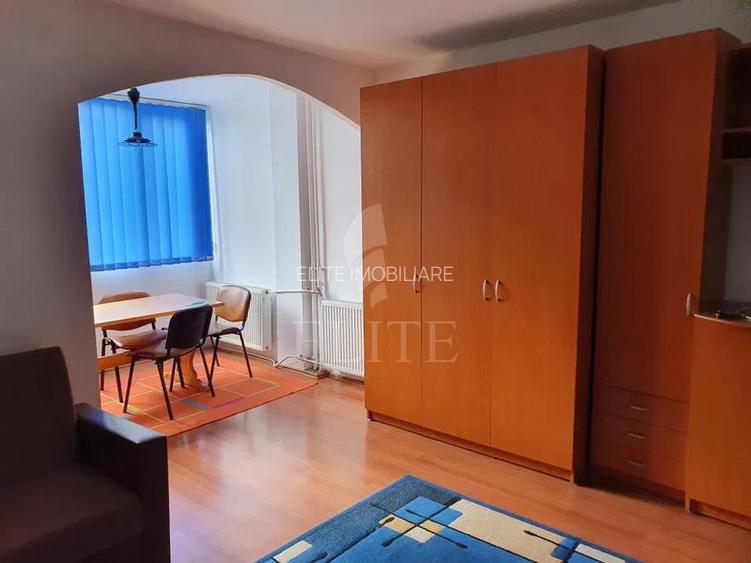 Garsoniera în zona BAZA SPORTIVA - 2