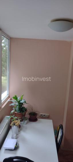 Vand apartament cu 1 camera,etajul 1 din 9, in Aleea Carpati,mobilat si utilat. - 2