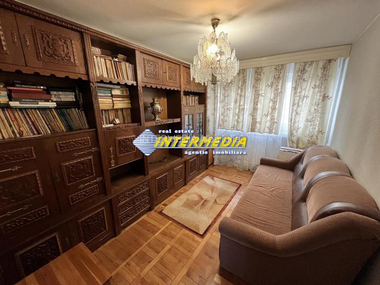 Apartament cu 4 camere 90 mp de inchiriat  etaj 1 in Alba Iulia Cetate Bulevard - 14