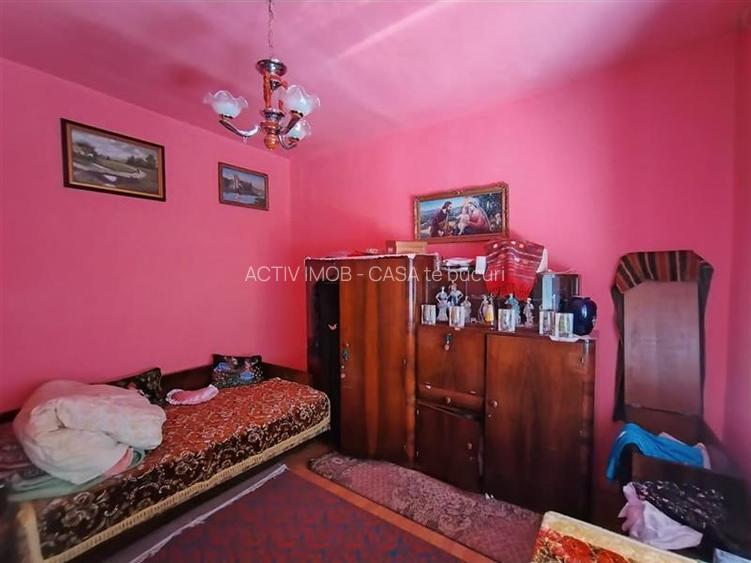 Caransebes, Casa cu Teren de 585 Mp, Zona Sesu Rosu - 12