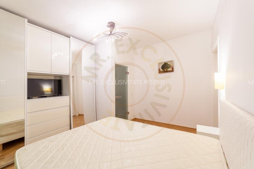 Vila zona Expo Parc - 2 apartamente, curte comuna - 13