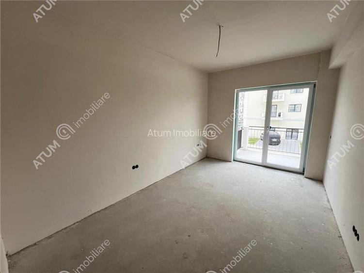 Apartament 3 camere balcon terasa parcare boxa zona Brana Selimbar - 5