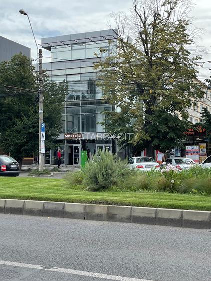 Proprietar, inchiriez spatiu comercial situat pe artera principala din Galati - 10