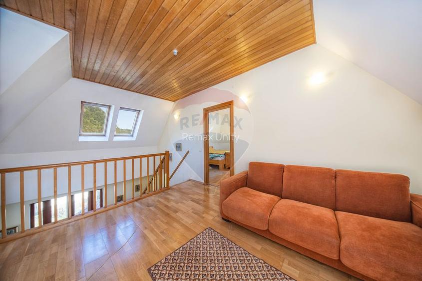 Vilă Moieciu, 375 mp util + teren 2.992 mp, View - Comision 0 - 41