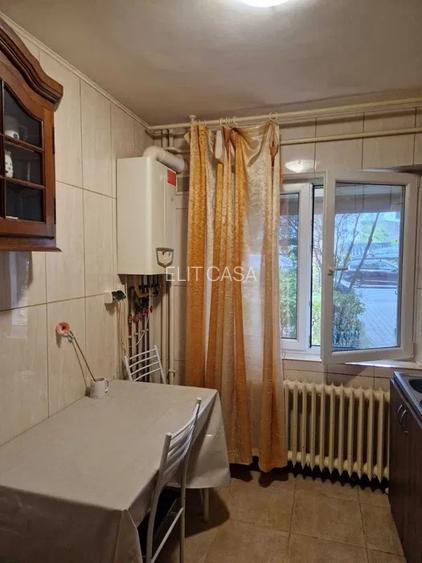 Apartament 2 camere, zona Podu Ros - 3