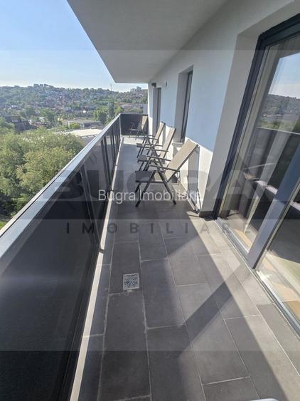 Apartament 42 mp, terasa 15 mp, parcare, zona C. Coposu - 8