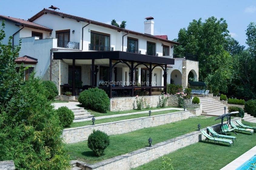 VILA  MEDITERANEANA DE PE MALUL LACULUI SNAGOV - 4