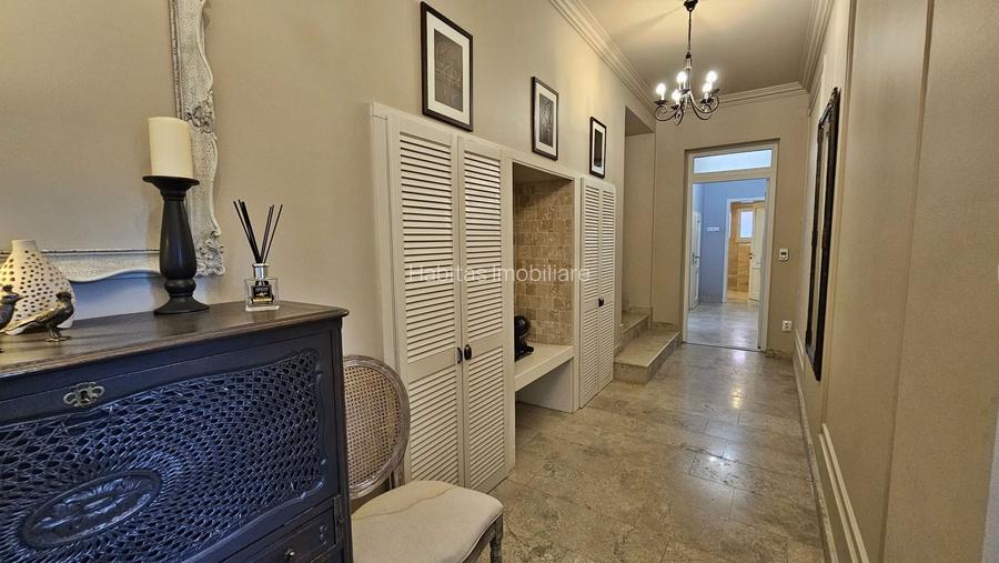 Apartament modern in vila, curte proprie, garaj, Centru - 11