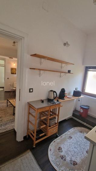 Apartament ultracentral renovat complet, terasă proprie  - 3