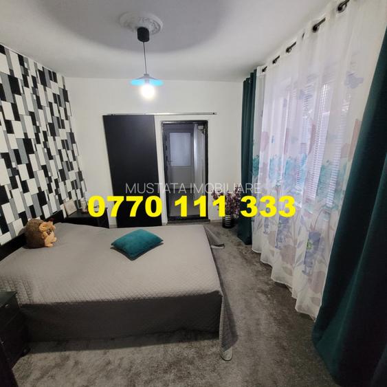 - Casa cu 5 camere, zona centrala. - 2