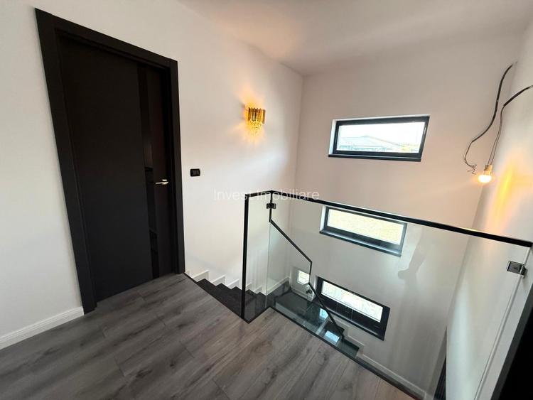 Vila de vanzare cu design deosebit in cartierul Bucium - 22