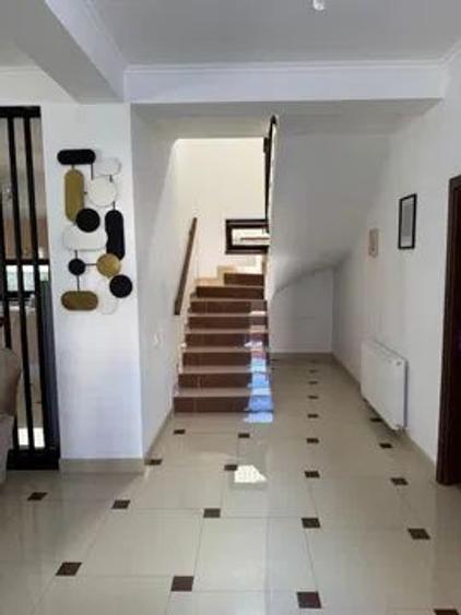 Bragadiru Vest- vila moderma cu 4 bai si 4 mormitoare, de inchiriat