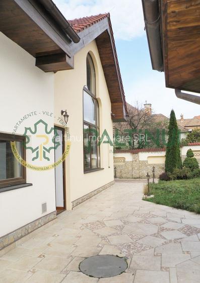 Vilă ultramoderna în zona Centrala - 3