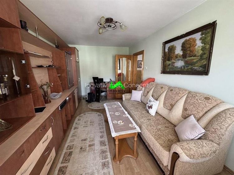 Apartament de vanzare 3 camere pivnita Sibiu Cal Poplacii - 4