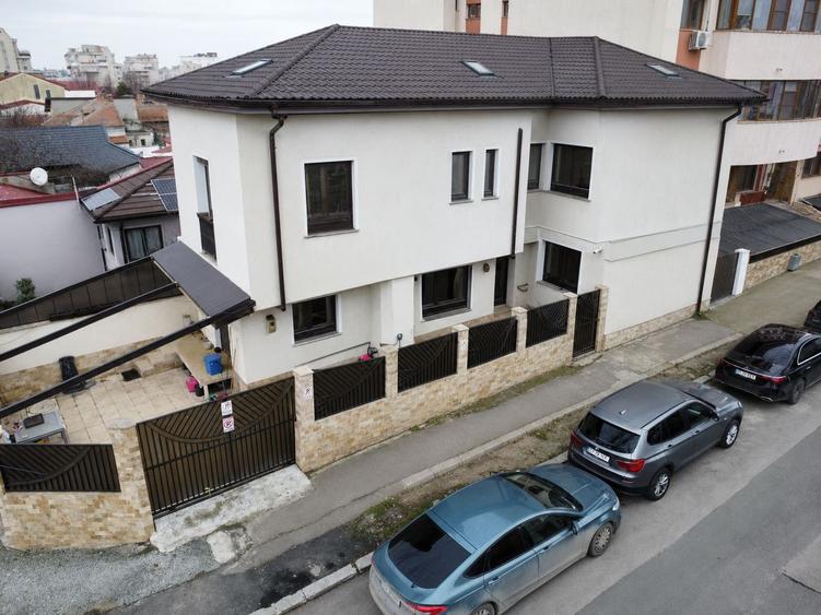 Casa 2016 Tomis 1, curte libera 80 mp pt. 2 mașini+grătar, pergola el.