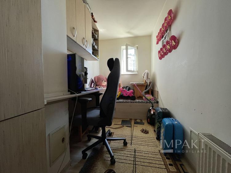 Apartament cu 3 camere spre vanare in zona Baciu!