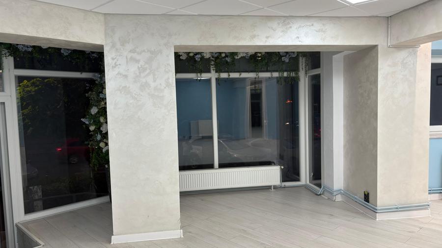 Spațiu comercial stradal, 60 mp — Bd. Chișinău, aproape de Bd. Basarabia