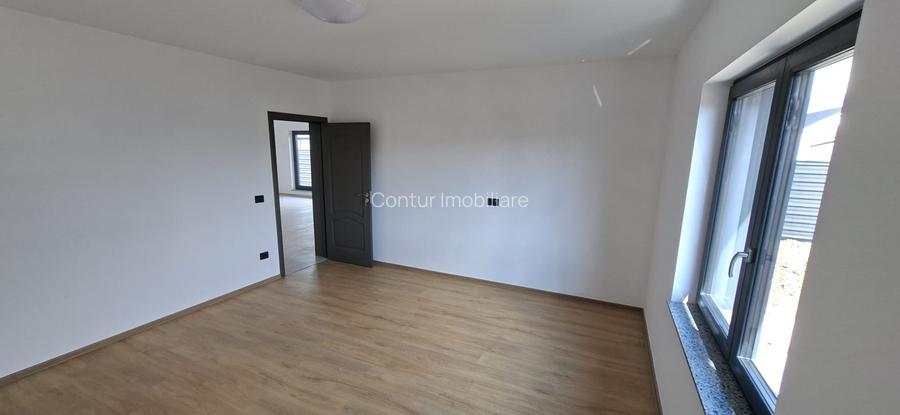 Casă nouă - 3 camere 93 mp / teren 410 mp / apa,canalizare,gaz,curent - 9
