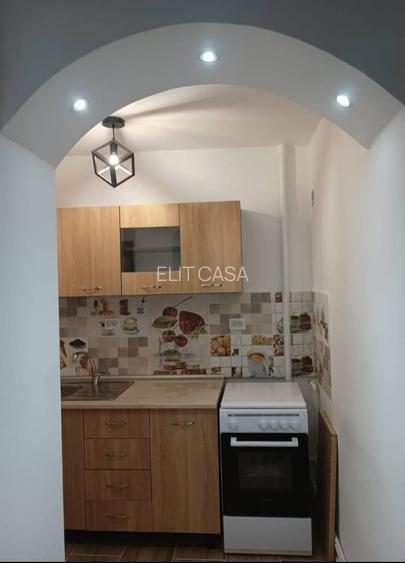 Garsoniera renovata modern, zona Tatarasi - 5