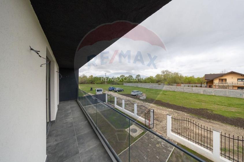 Vila moderna cu 4 camere,  P+E - teren 501 mp - 32