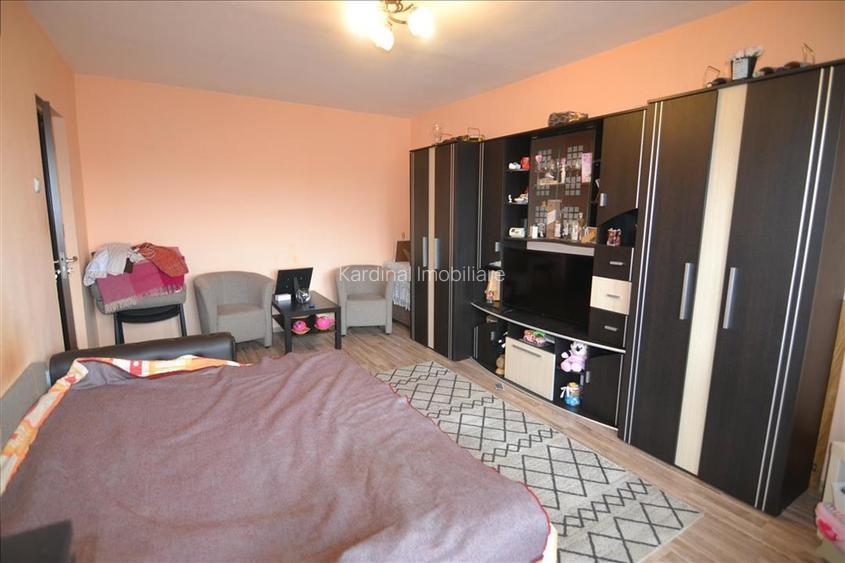 Apartament 3 camere,2 bai,zona Judetean - 4