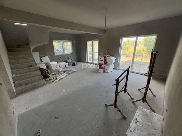 1/2 Duplex, 5 camere, 2 bai, camera tehnica, 119mp, 300mpT , Giarmata! - 7