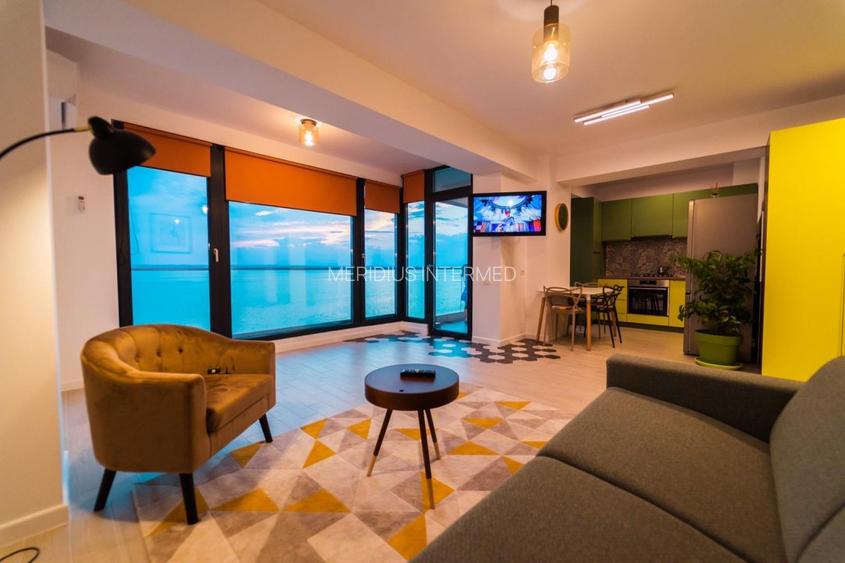 Garsonieră modernă de închiriat – Mamaia, zona Butoaie, vedere frontală la lac - 15