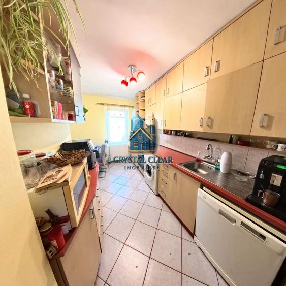 Apartament 3 camere - cartierul Unirii, str. Decebal
