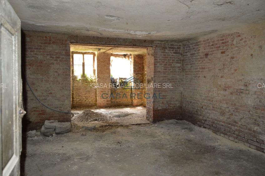 Cladire istorica in centrul orasului - 16