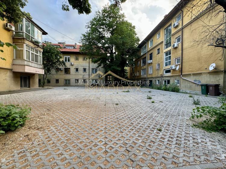 Teren intravilan ***414mp*** // Primaverii - 4